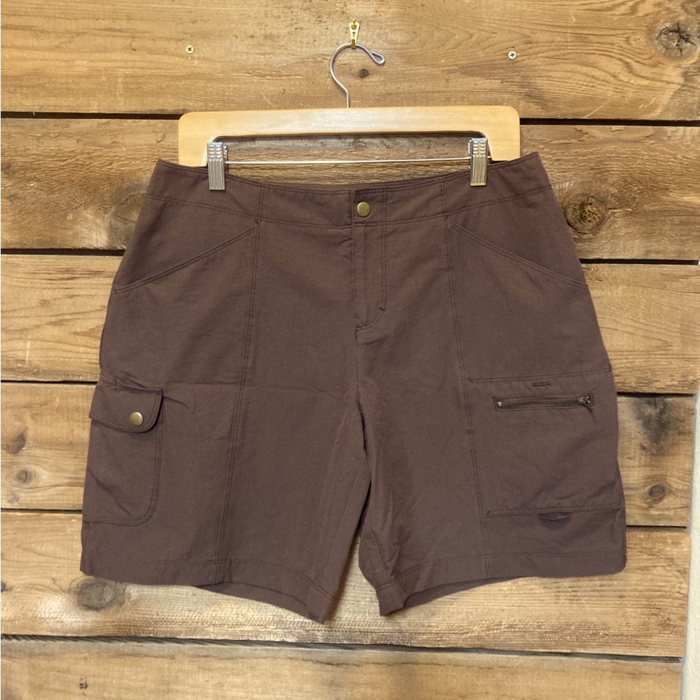 Title Nine Shorts